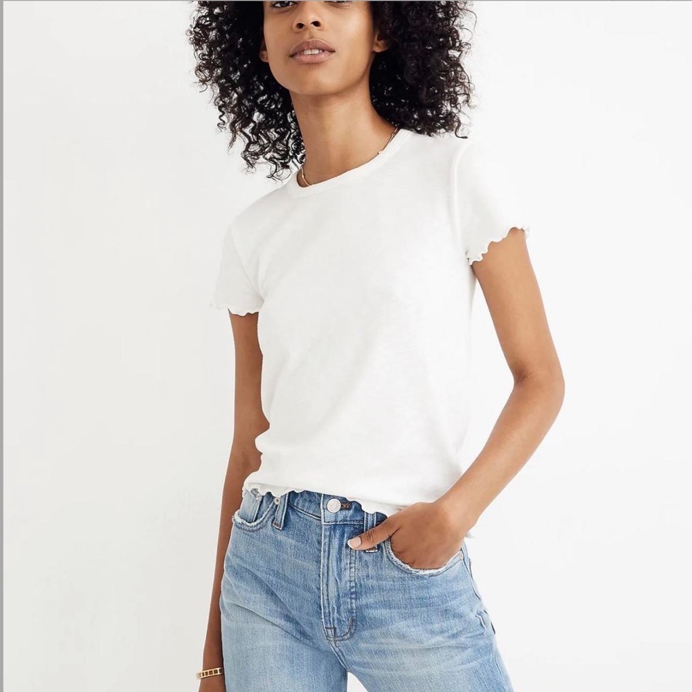 Scalloped Sleeve Baby Tee in Bright Ivory | MADEWELL